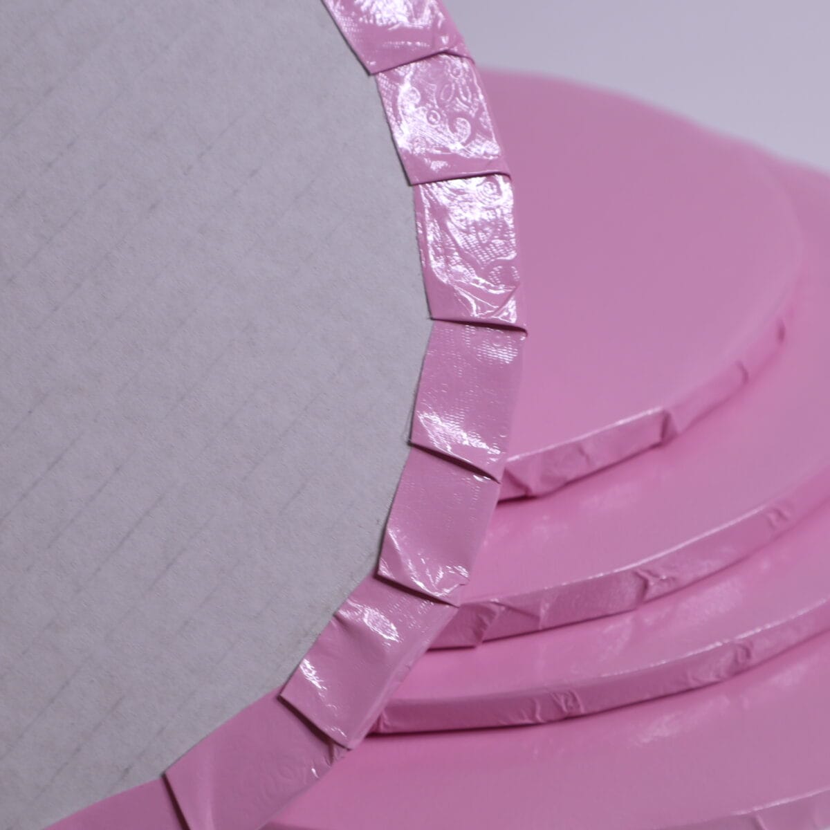 34 cm podkład pod tort różowy 1,2 cm - obrazek 4