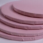 34 cm pastelowy róż podkład pod tort 1,2 cm - obrazek 2