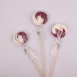 Bezowe lizaki na patyku biało-fioletowe 4,5 cm - 3 szt