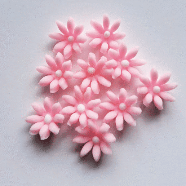 Kwiaty Stokrotka mini cukrowa różowa śr.1 cm opak.10 szt.